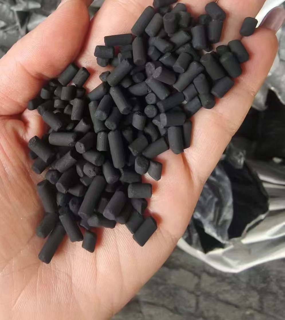 Production process of columnar activated carbon