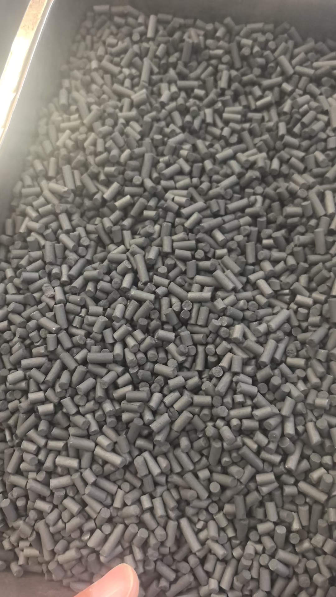 Why "Custom" Is the Difference Between a Carbon Bag and a Carbon Solution